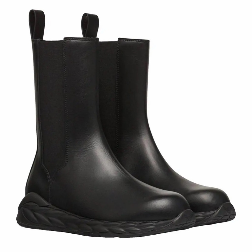 MCM Black Leather Mid-Calf Chelsea Boots